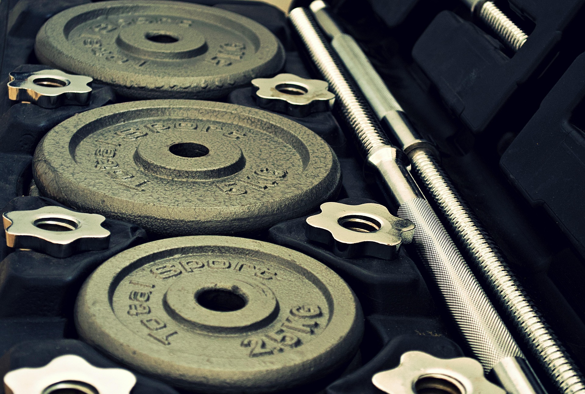 Nie tylko siłownia - alternatywne formy budowania siły i wytrzymałości